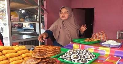 Lapak Takjil Ramadhan Menjamur, Omzet Pedagang Menurun 1 Image2