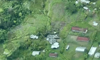 Kawasan Distrik Anggruk, Kabupaten Yahukimo, Papua Pegunungan dari udara