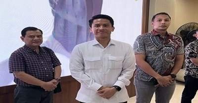 Adik Ipar Jokowi Serahkan Ijazah Asli ke Bareskrim Terkait Dugaan Ijazah Palsu 1 Ipar