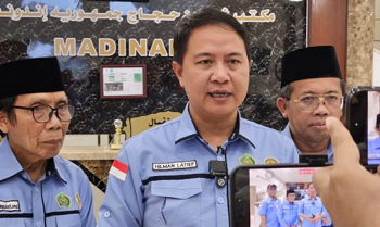 Direktur Jenderal (Dirjen) Penyelenggaraan Haji dan Umrah Kementerian Agama Hilman Latief di Madinah, Arab Saudi