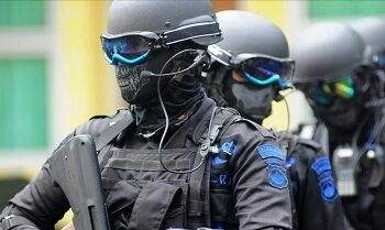 Densus 88 Tangkap 7 Terduga Teroris Nataru