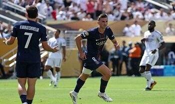 PSG melaju ke final Piala Dunia Antarklub 2025 usai menaklukkan Real Madrid dengan skor telak 4-0.