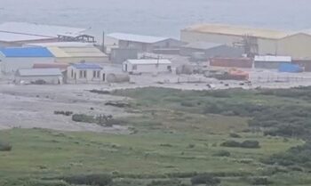 penampakan tsunami usai gempa hantam rusia