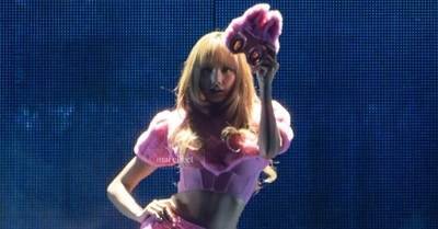 Gaya Unik Lisa BLACKPINK Pakai Kostum Labubu Usai Viralkan Bonekanya 1 lisa blackpink