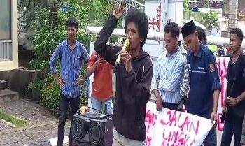demo ambalau