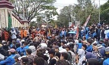 demo mahasiswa