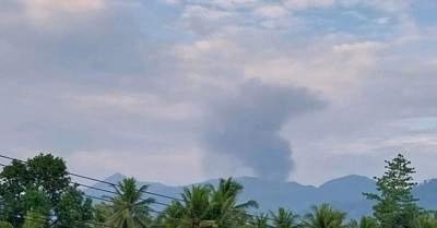 Gunung Dukono lontarkan abu vulkanik hingga 800 meter 1 dunung dukono