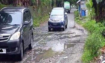 jalan latuhalat