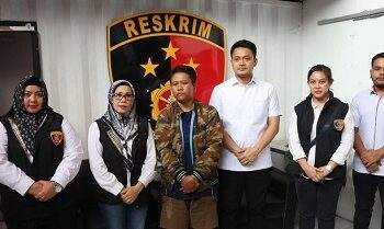 polisi menangkap ayah juna