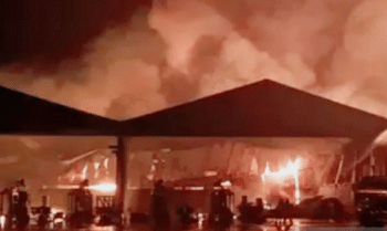 Kebakaran Gudang Limbah Karawang Baru Padam Setelah 8 Jam