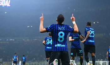 Gol Perdana Sucic Warnai Kemenangan Inter atas Fiorentina