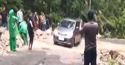 Hujan Picu Longsor di Gunung SS, Akses Jalan Lintas Seram Terganggu 1 longsor gunung ss