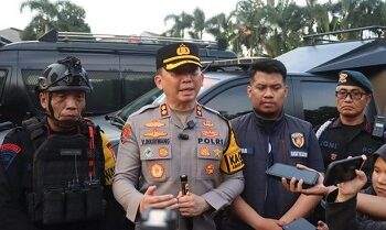 polisi cek sekolah internasional