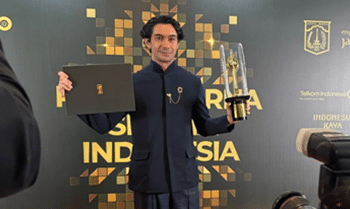 Reza Rahadian Raih Piala Citra Lewat “Pangku”