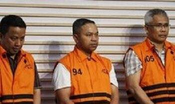 Tak Punya Duit, Pejabat Riau Pinjam ke Bank demi 'Jatah Preman' Gubernur