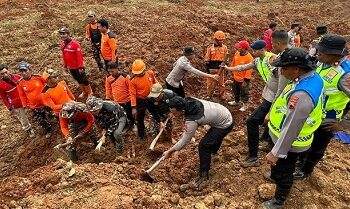 Tanah Masih Bergerak, Warga di Zona Rawan Longsor Cilacap Dievakuasi
