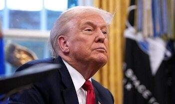 Trump Pertimbangkan Serangan Baru ke Iran