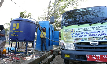 BNPB Kerahkan Tangki Air di Tapteng
