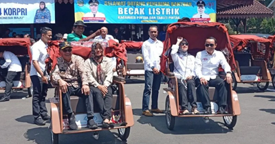 280 Pengemudi Banyumas Terima Becak Listrik Presiden 1 280 Pengemudi Banyumas Terima Becak Listrik Presiden