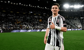 Juventus Tekuk Roma 2-1
