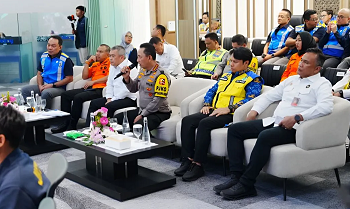 Kapolri Cek Command Center Jasa Marga Jelang Mudik Nataru