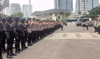 1.825 Polisi Kawal Demo Apdesi