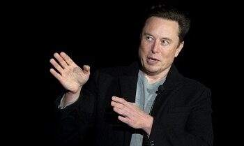 Elon Musk Ejek Matahari Buatan: Yang di Langit Gratis!