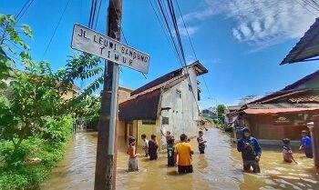 Pemkab Bandung Tetapkan Status Darurat Bencana Banjir dan Longsor