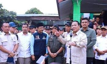 Prabowo Tinjau Pengungsian MAN 1 Langkat, Pastikan Kebutuhan Terpenuhi