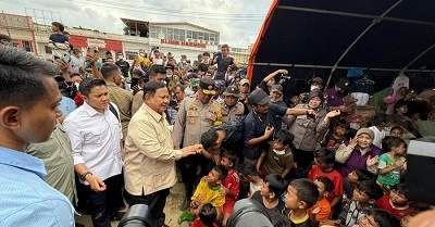 Prabowo Temui Pengungsi di Aceh Tamiang: Saya Minta Maaf, Kita Bekerja Keras 1 Prabowo Temui Pengungsi di Aceh Tamiang: Saya Minta Maaf, Kita Bekerja Keras