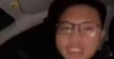 YouTuber Resbob Masih Diburu, Ortu hingga Pacar Turut Ditemui Polisi 1 YouTuber Resbob Masih Diburu, Ortu hingga Pacar Turut Ditemui Polisi