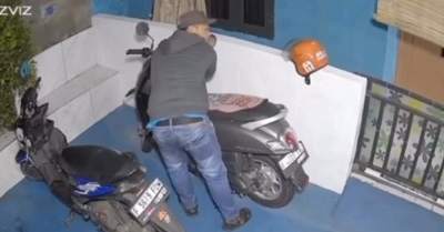 Polisi Usut Maling Viral Bawa Kabur Motor Kurang dari Semenit di Depok 1 Polisi Usut Maling Viral Bawa Kabur Motor Kurang dari Semenit di Depok