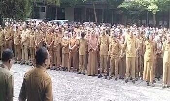 Apel Perdana 2026, Bupati Malteng Cek Kehadiran Pegawai Lewat Pimpinan OPD