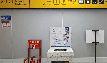 MRT Sediakan Drop Box Donasi Pakaian Layak