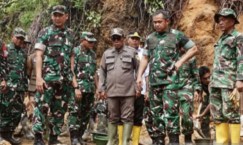 TNI AD Bangun 17 Jembatan Bailey Pascabanjir Sumatera