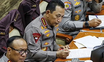 Kapolri Tegas Tolak Polri di Bawah Kementerian