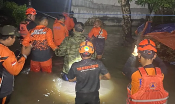 Banjir Rendam Puluhan Rumah di Ampel Jember