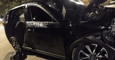 Polisi Selidiki Tabrakan Mobil dengan Kereta di Jakut 1 Polisi Selidiki Tabrakan Mobil dengan Kereta di Jakut