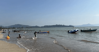Akses Jalan Dibuka, Pedagang Pantai Pandan Optimistis Pulih 1 Akses Jalan Dibuka, Pedagang Pantai Pandan Optimistis Pulih