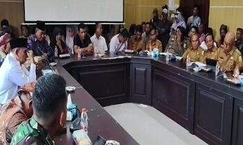 Pemkab Buru Bentuk Tim Kecil untuk Percepat Penyelesaian Persoalan Gunung Botak