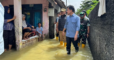 Tinjau Banjir Karawang, Gibran Prioritaskan Kesehatan Warga 1 Tinjau Banjir Karawang, Gibran Prioritaskan Kesehatan Warga