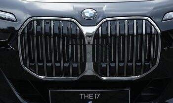 BMW Banting Harga Gila-gilaan di China, i7 Turun Rp 660 Jutaan