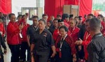 Digandeng Anak Puan, Megawati Hadiri Penutupan Rakernas PDIP di Ancol