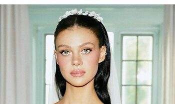 Kekayaan Nicola Peltz Istri Brooklyn Beckham, Ngalahin Mertuanya?