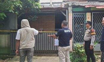 Polisi Olah TKP Suami Bunuh Istri di Sukaraja Bogor