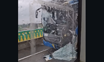 23 Penumpang Luka dalam Kecelakaan Transjakarta Koridor 13