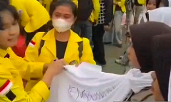 Polisi Tanggapi Aksi Coret Jilbab Polwan