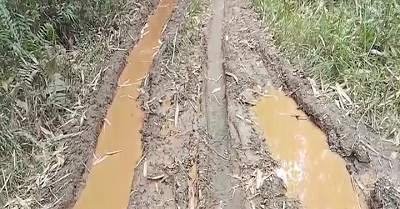 Akses Jalan ke Desa Huku Kecil dan Abio Rusak, Warga Harap Perhatian Pemerintah 1 Akses Jalan ke Desa Huku Kecil dan Abio Rusak, Warga Harap Perhatian Pemerintah