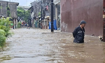 Banjir di Cipinang Melayu Capai 1,5 Meter