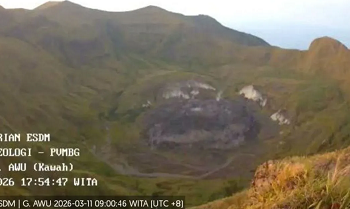 Warga Diminta Jauhi Radius Bahaya Gunung Awu